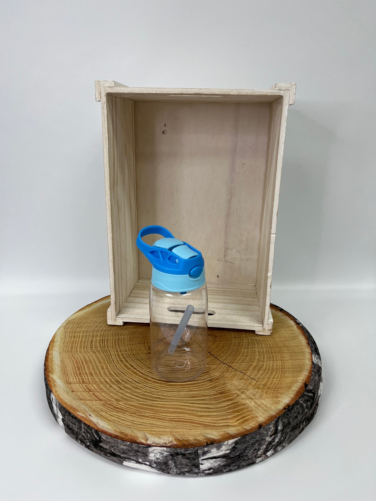 Bouteille pour enfant en plastique modele 2