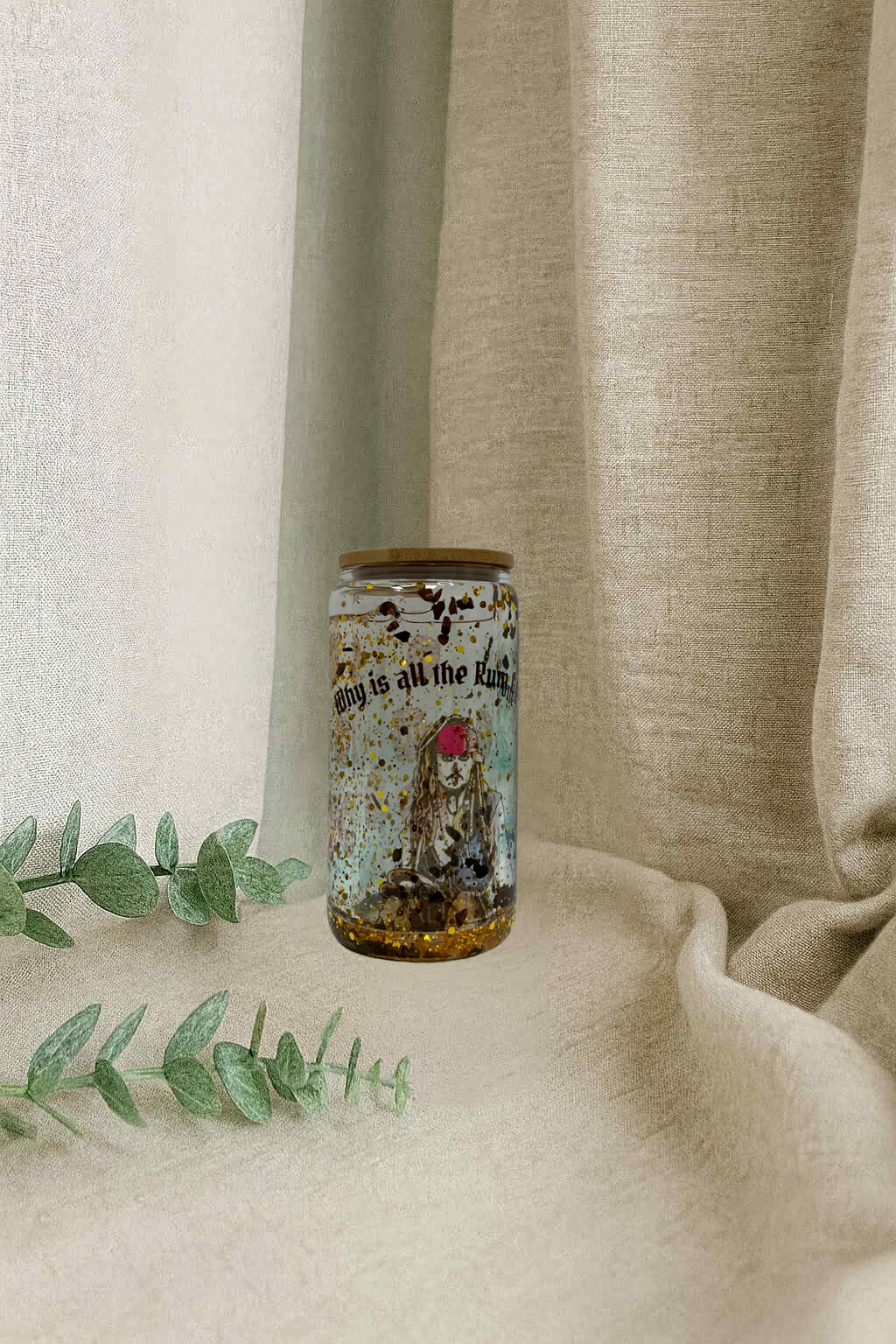 Verre en vitre à paillettes- rhum de pirates