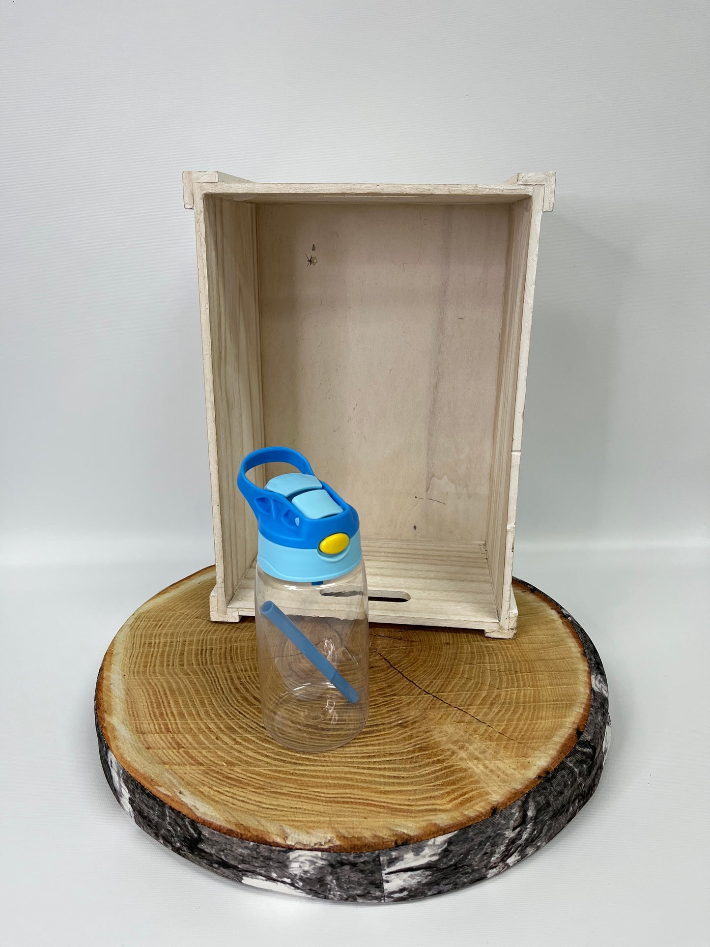 Bouteille pour enfant en plastique modele 2