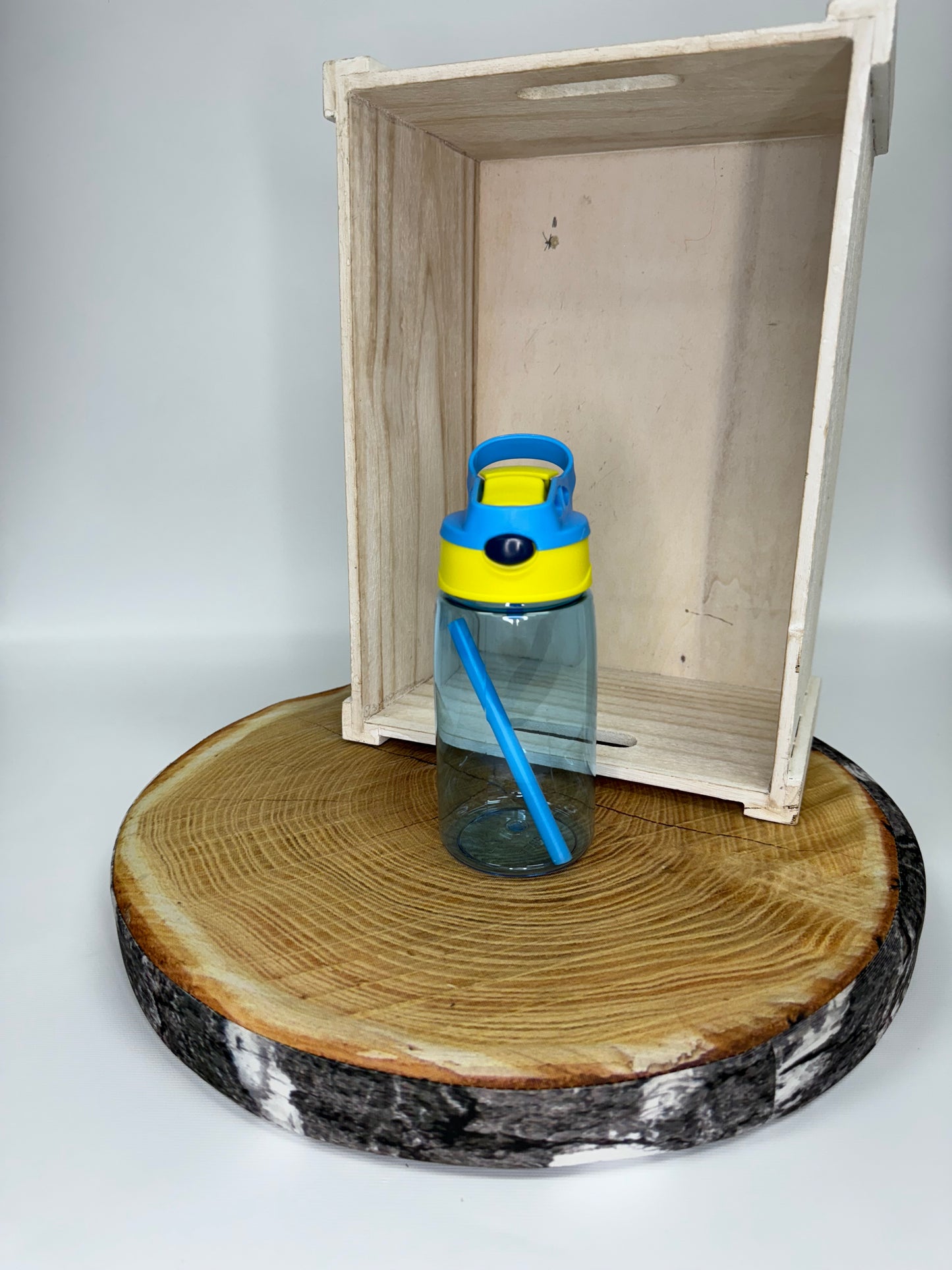 Bouteille pour enfant en plastique modele 2