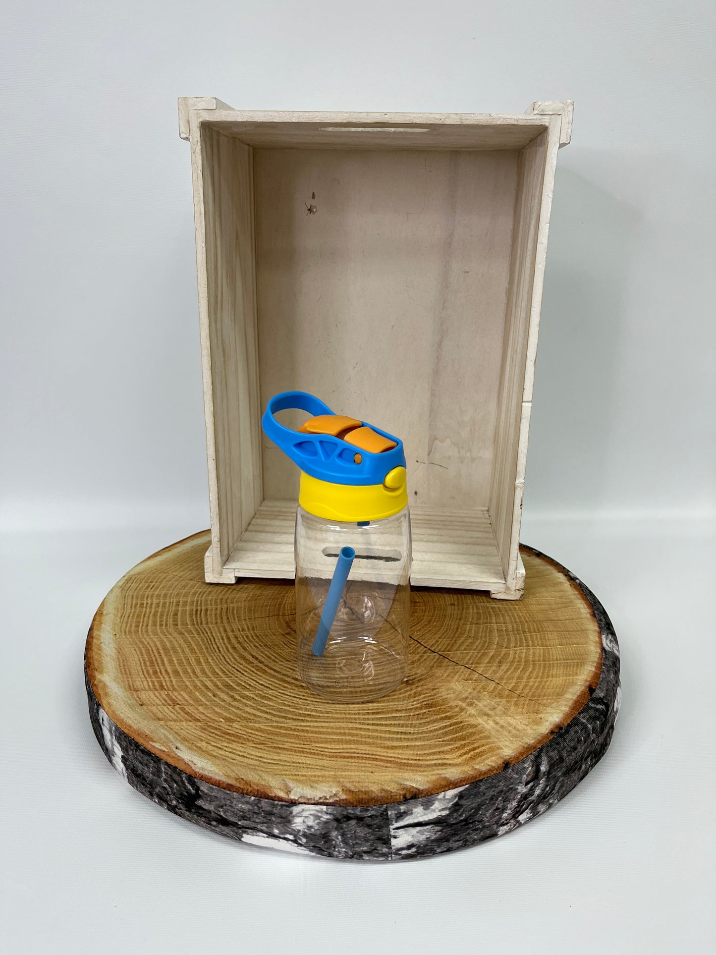 Bouteille pour enfant en plastique modele 2