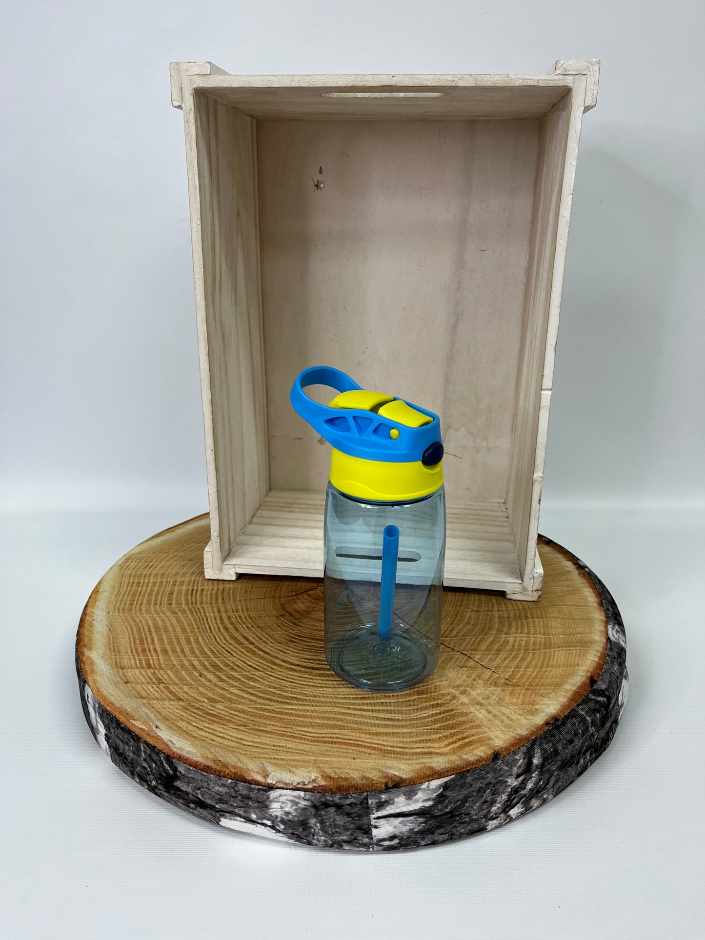 Bouteille pour enfant en plastique modele 2