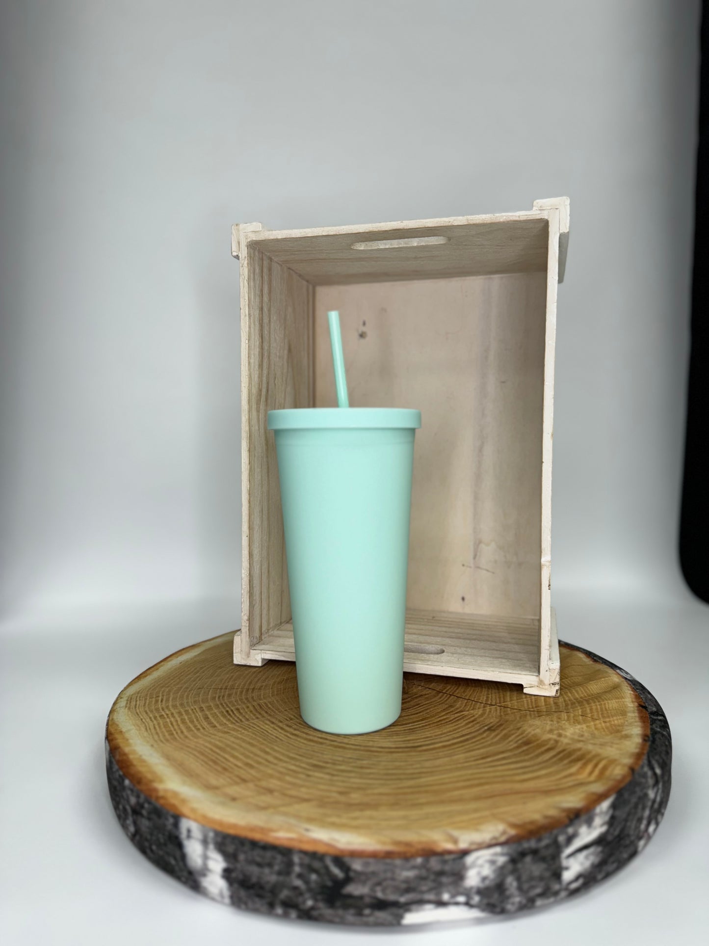 Bouteille en plastique colorée modèle 1