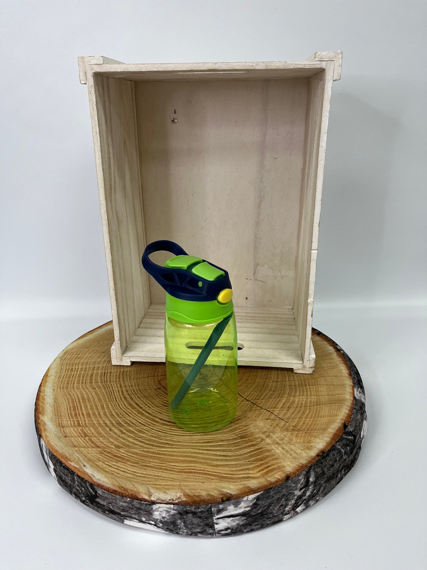 Bouteille pour enfant en plastique modele 2