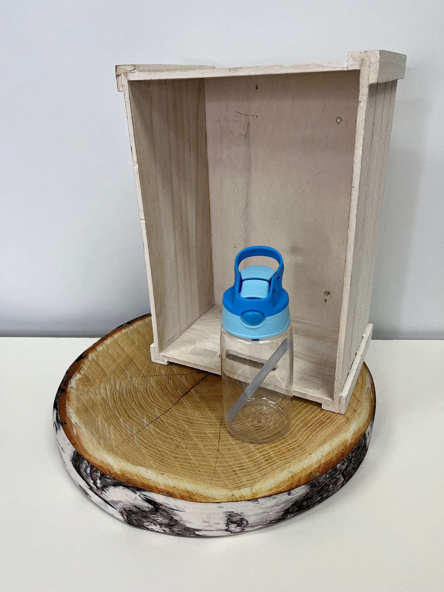 Bouteille pour enfant en plastique modele 2