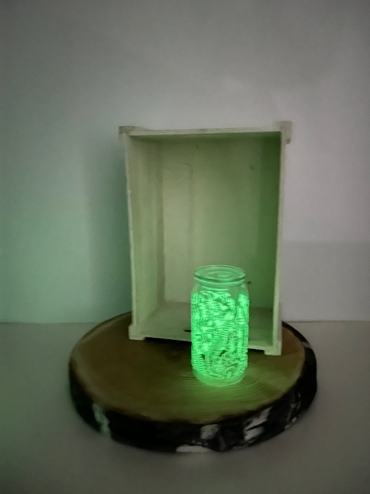 Verre de plastique et UV DTF glow in the dark - feuillages