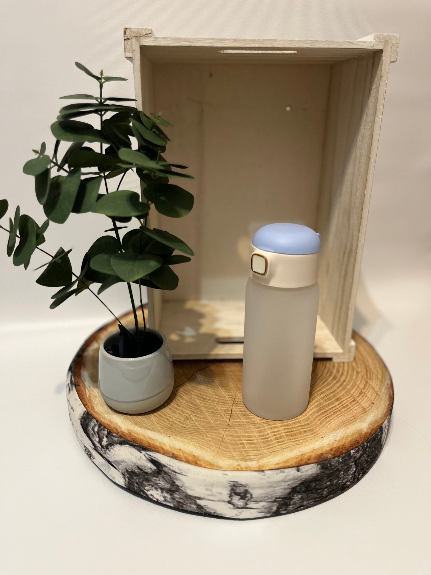 Verre en vitre avec paille
