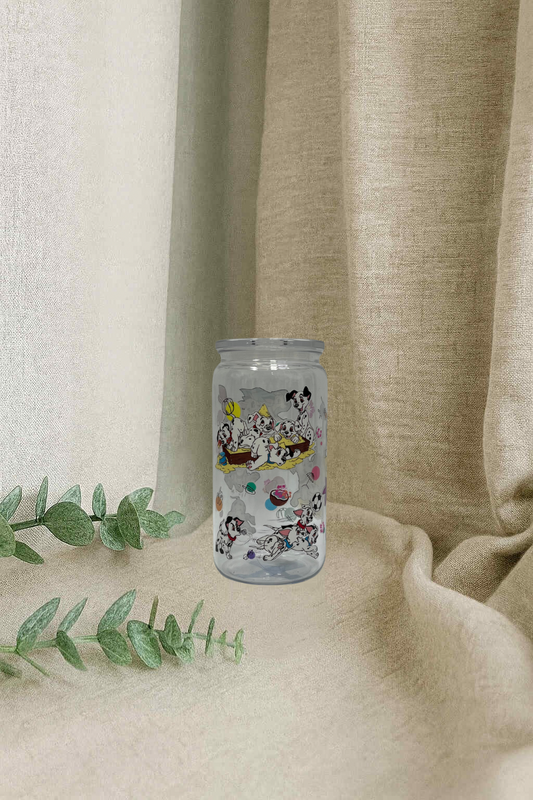 Verre en plastique-Beaucoup de chiots