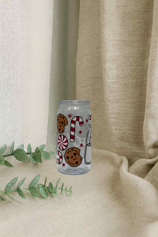 Verre en plastique- Lait et biscuits