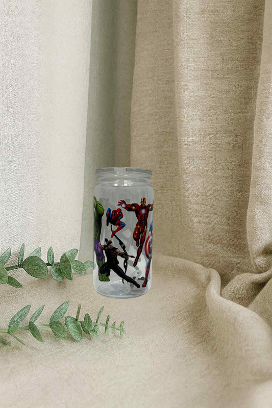 Verre en plastique- héros